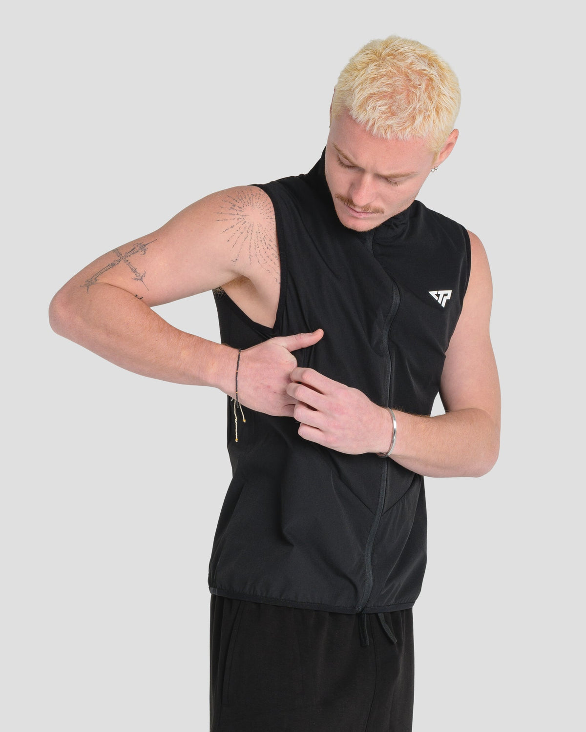 KTP APEX ZIP VEST - BLACK