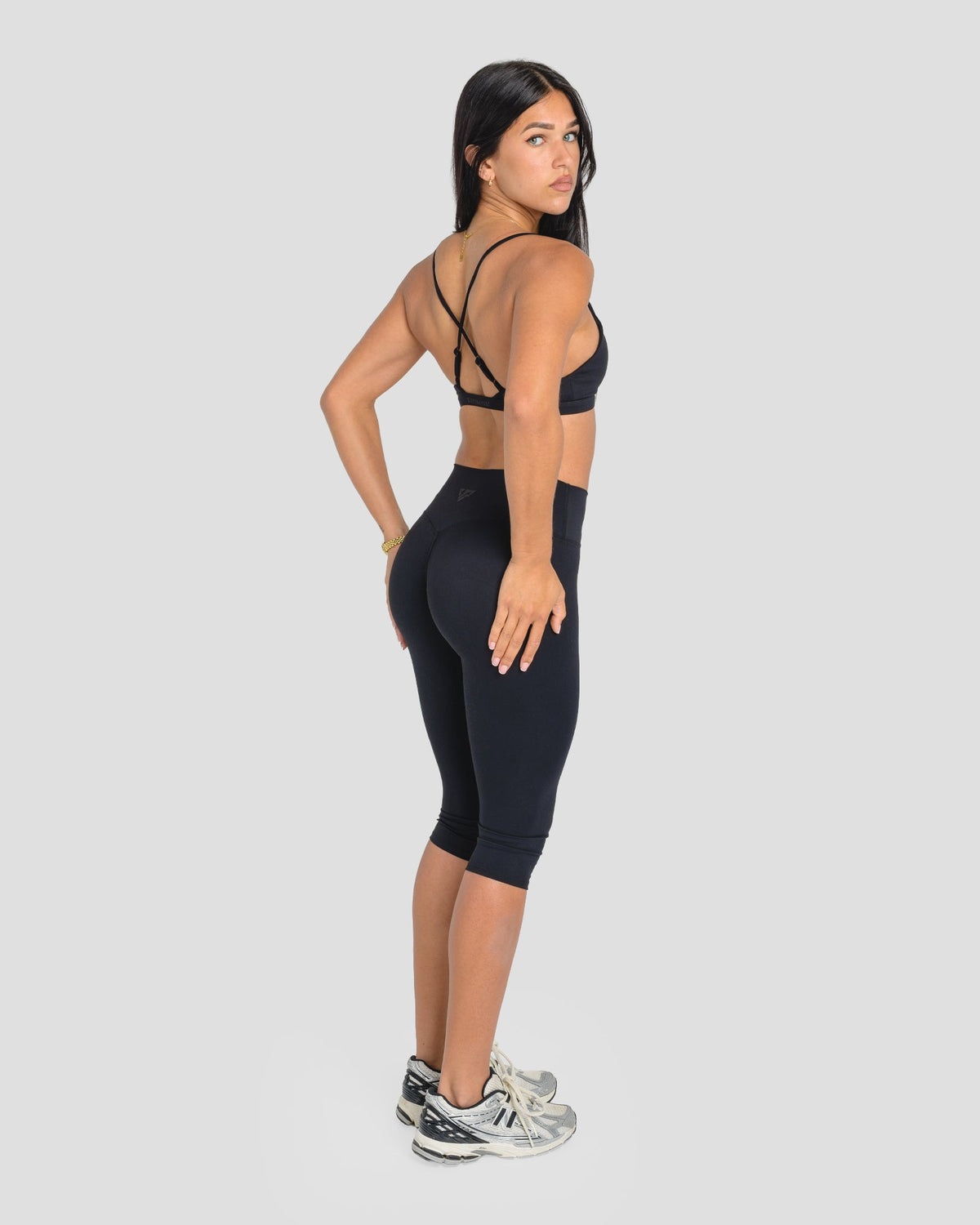 AVARI CAPRI - BLACK