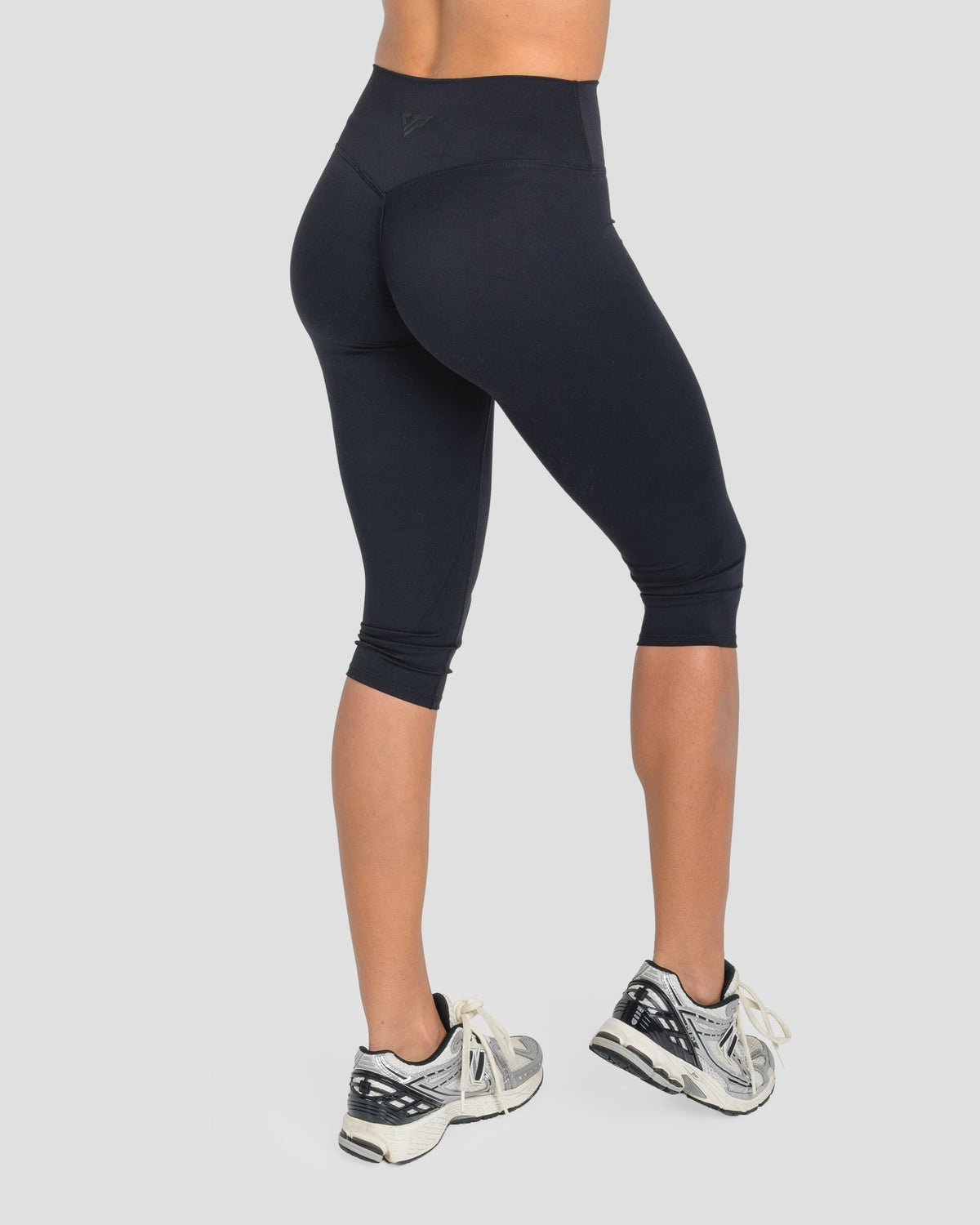 AVARI CAPRI - BLACK