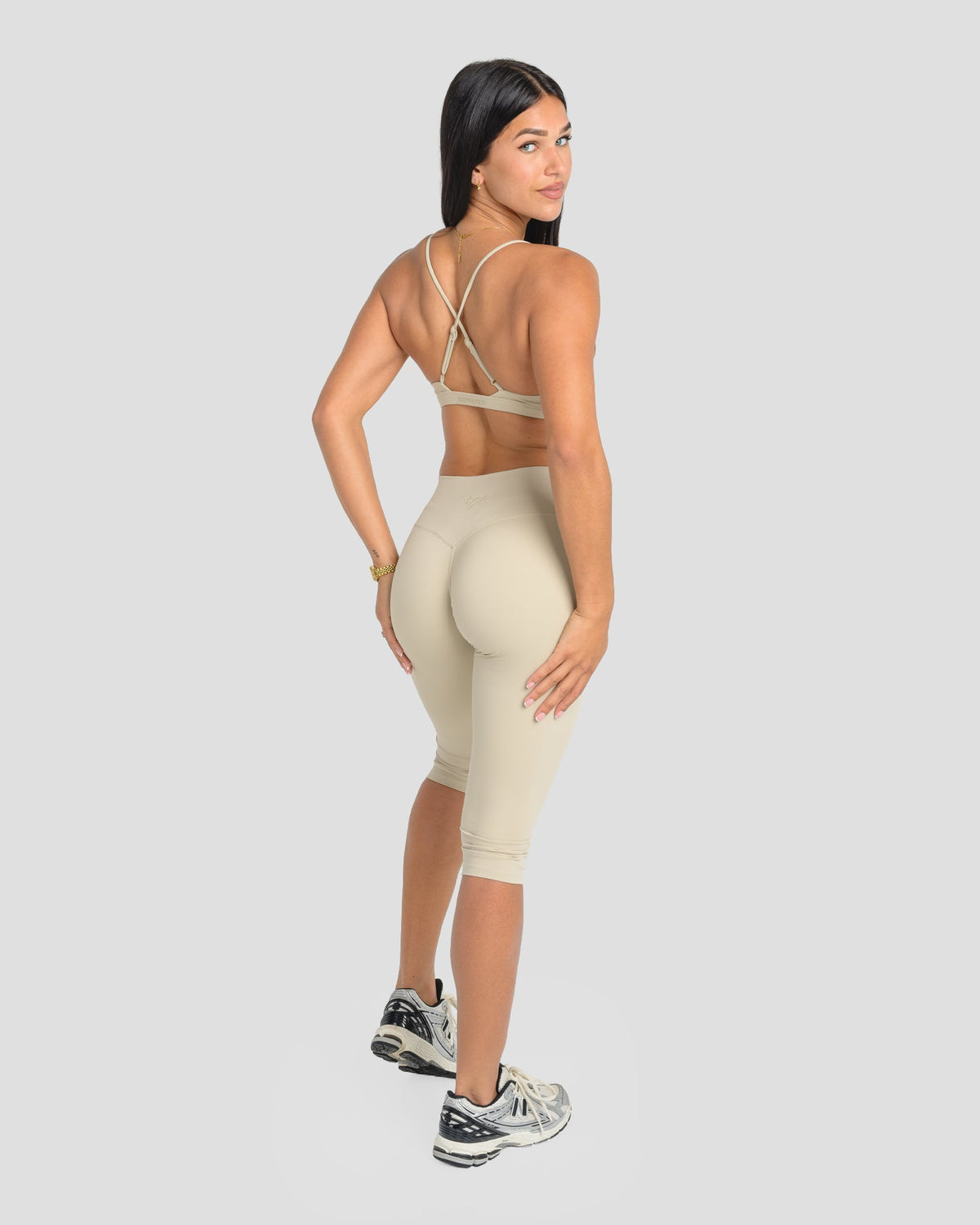 AVARI CAPRI - FEATHER GREY