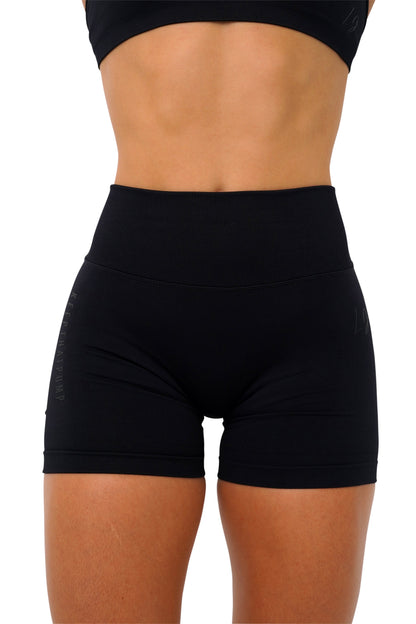 LJ V-BACK SCRUNCH SHORTS - BLACK