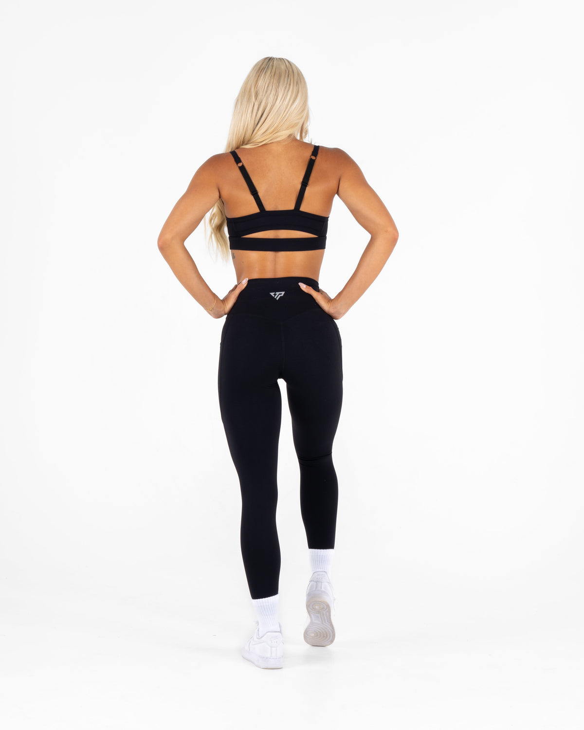 IGNITE V CUT LEGGING - BLACK