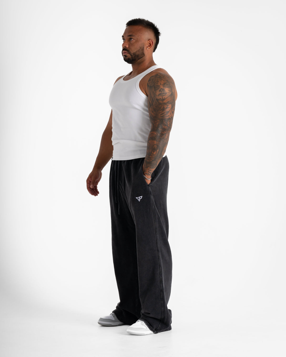 KTP STRAIGHT LEG JOGGER - BLACK