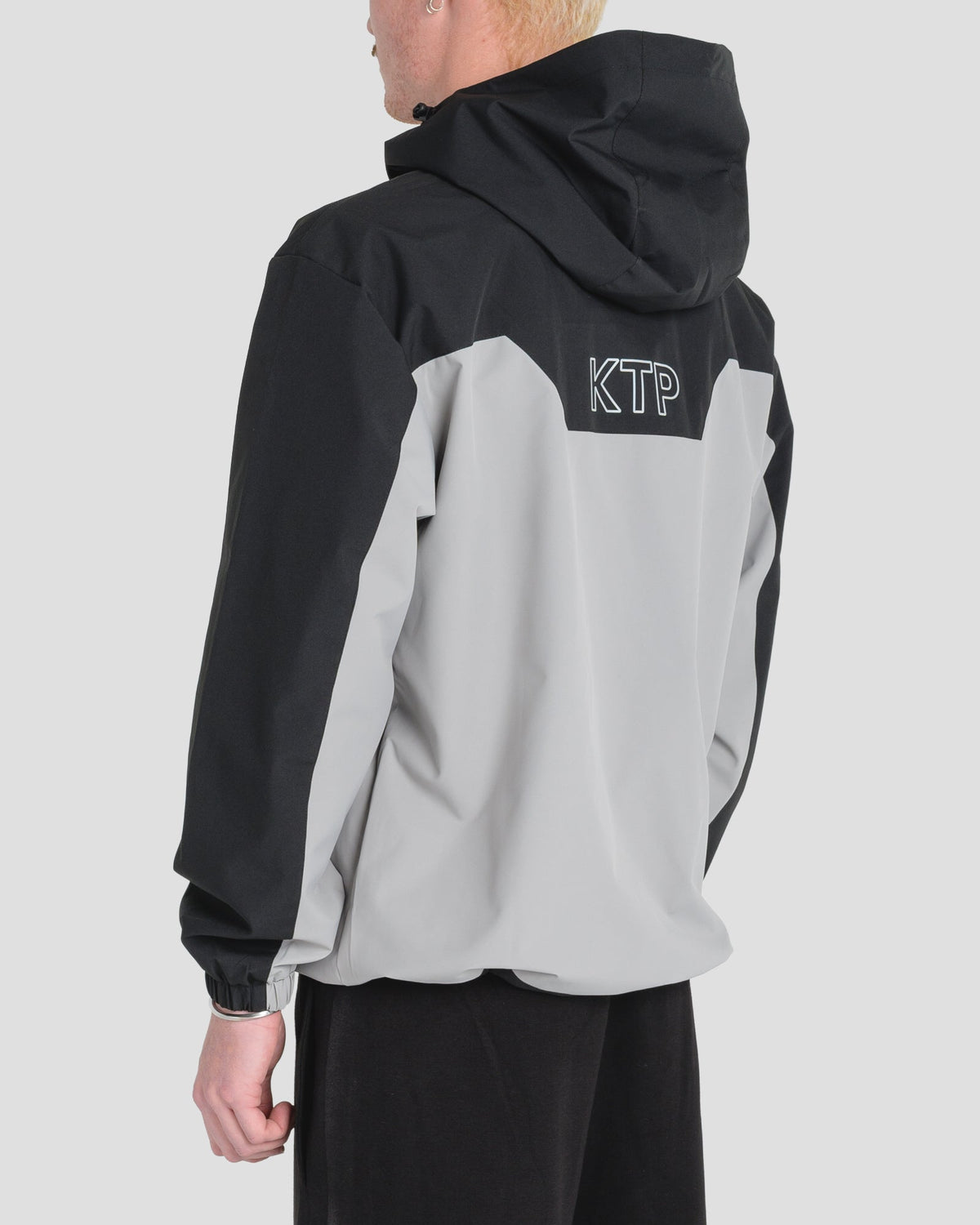 NORDIC SHELL JACKET - BLACK